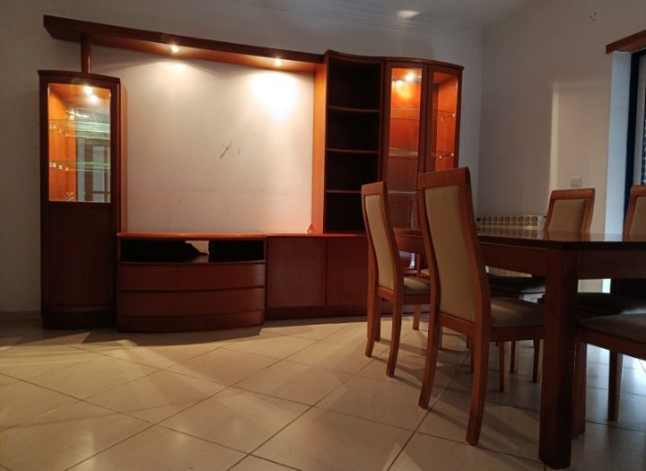 Móvel de sala em muito bom estado