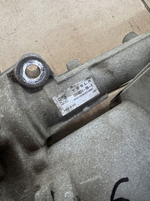 Рулевая рейка tesla model Y model 3