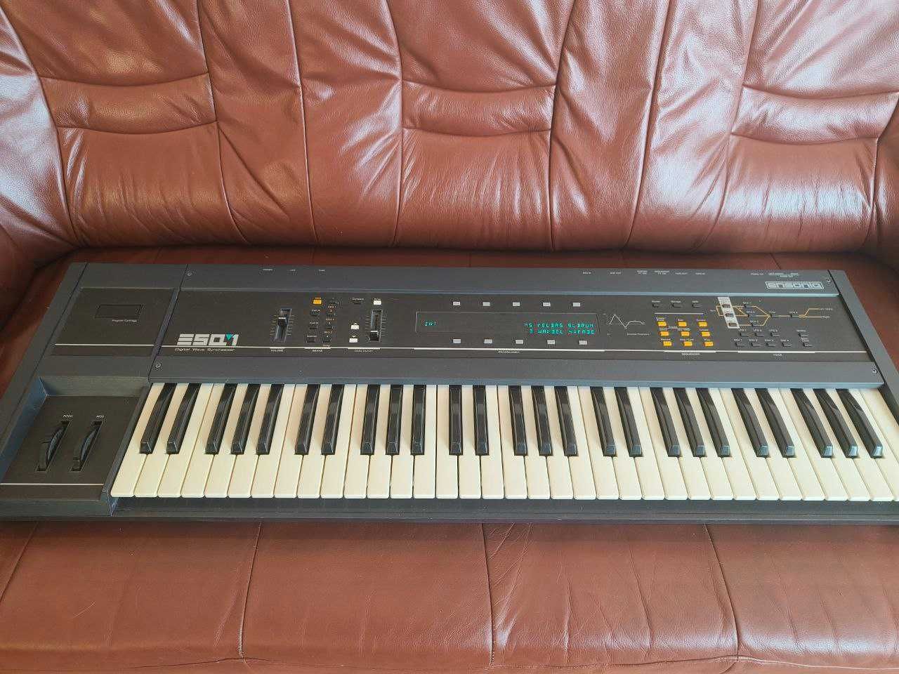 Ensoniq ESQ-1 (ESQ 1)
