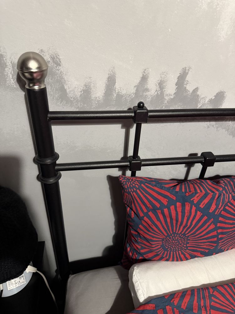 Rama łòżka z  Ikea