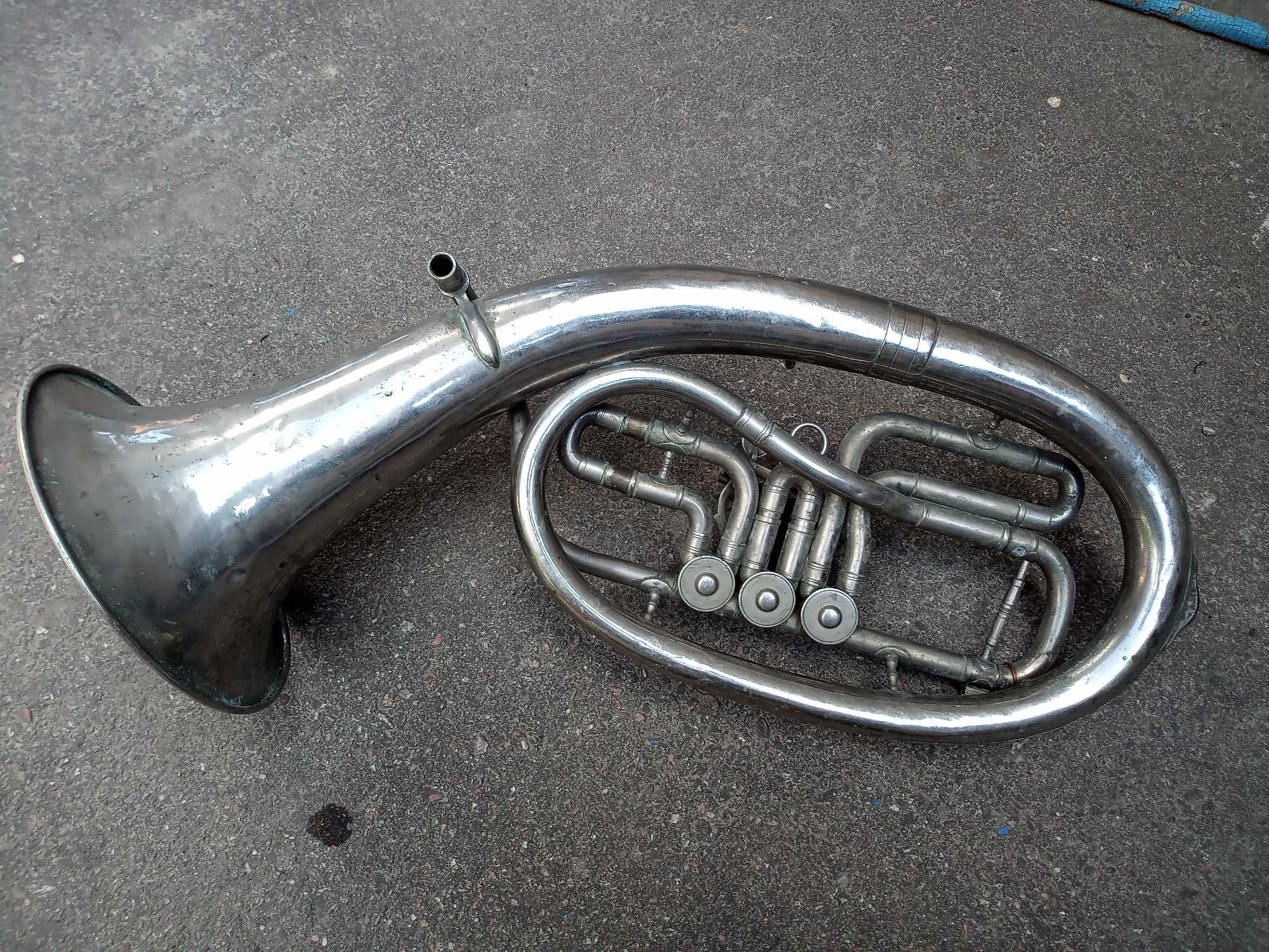Духовой музыкальный инструмент - труба из хромированной латуни