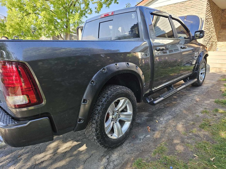 Dodge Ram Sport skóra 4x4 zamiana na motocykl wchodzi w grę