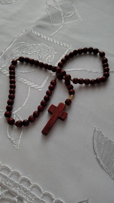 Stary drewniany różaniec