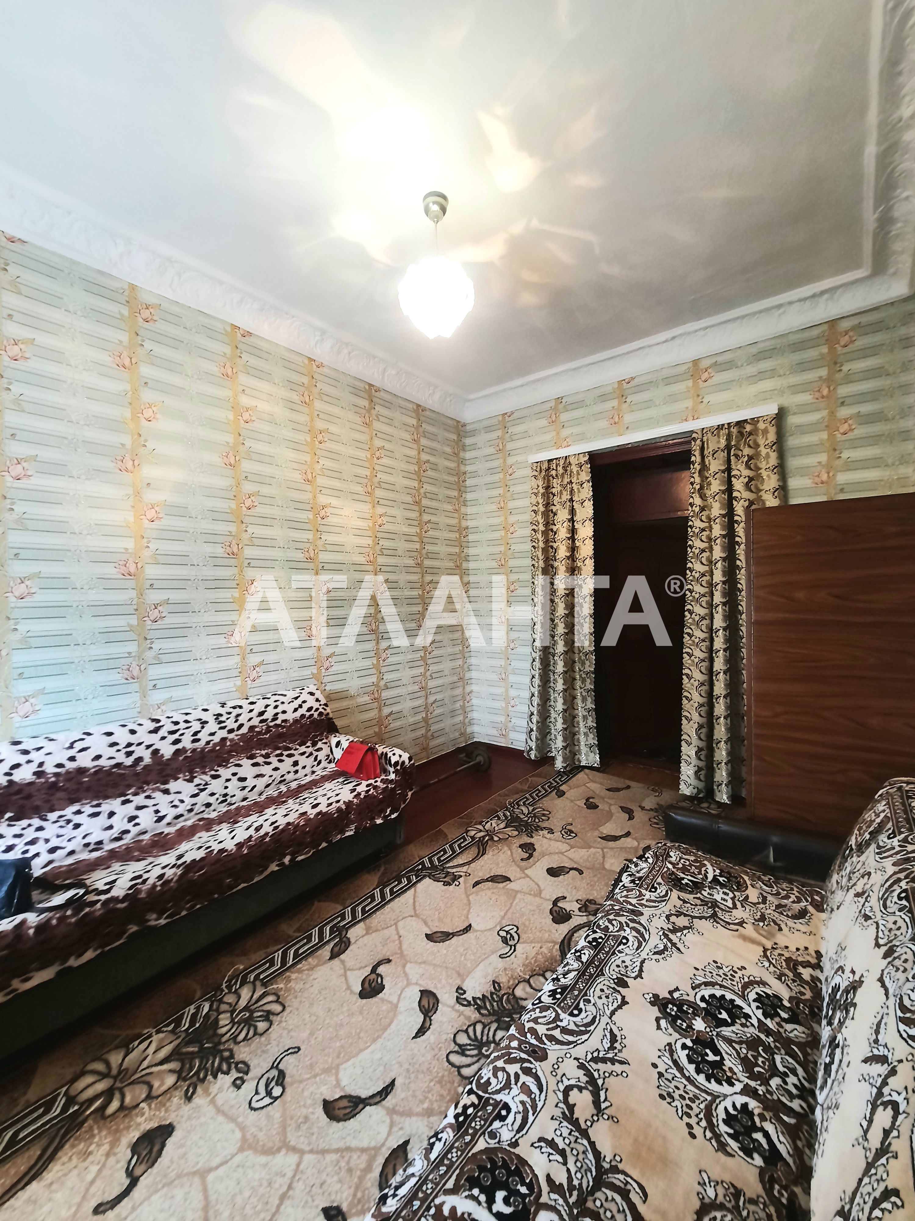 Продам кімнату у комунальній квартирі в центрі Одеси