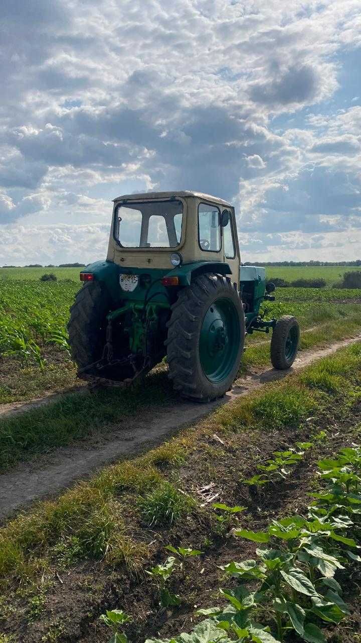 Продам трактор ЮМЗ-6