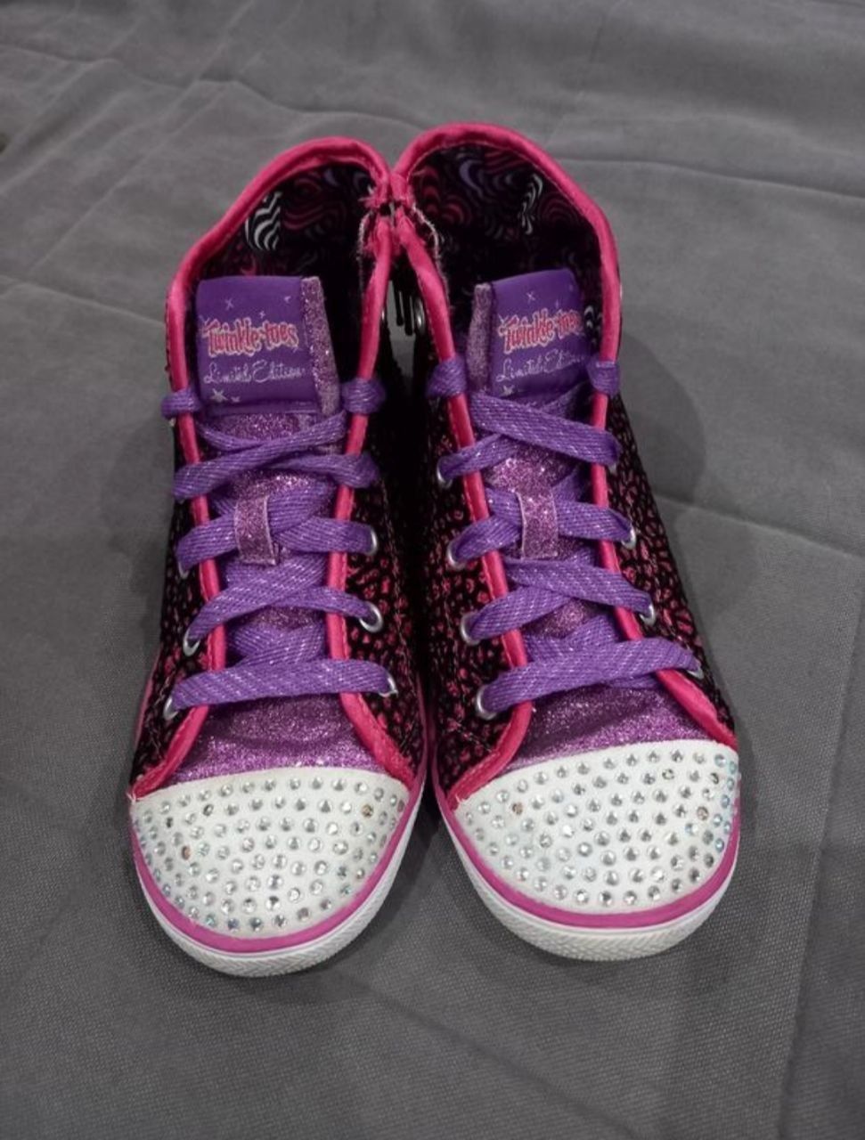 Кеди на дівчинку, що світяться Skechers