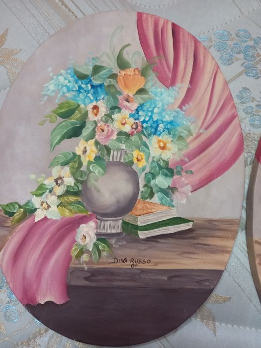 Vendo quadros pintados à muito antigos
