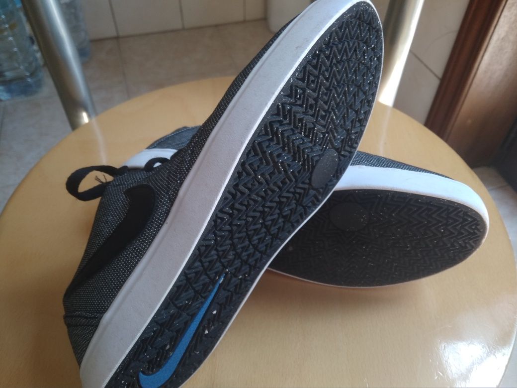 Vendo sapatilha Nike Tam.38