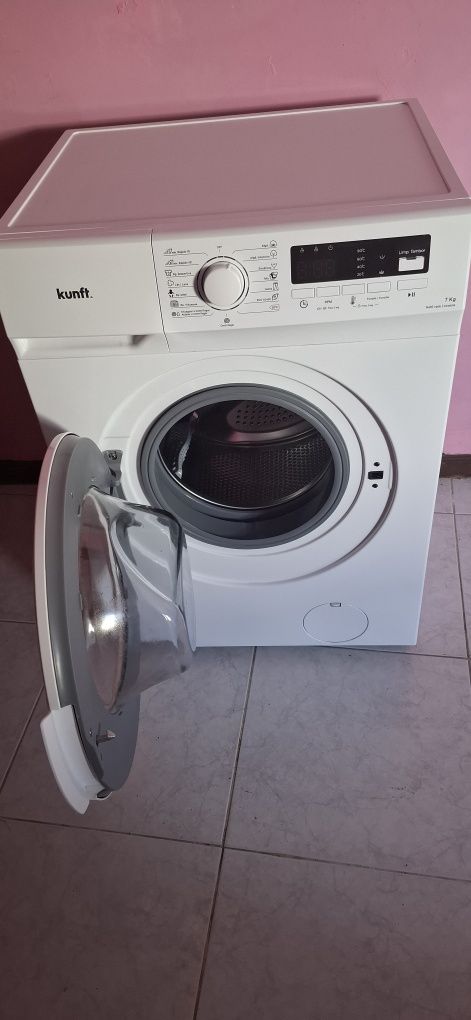 Máquina de Lavar Roupa KUNFT KWM8809 (8 kg - 1400 rpm - Branco)