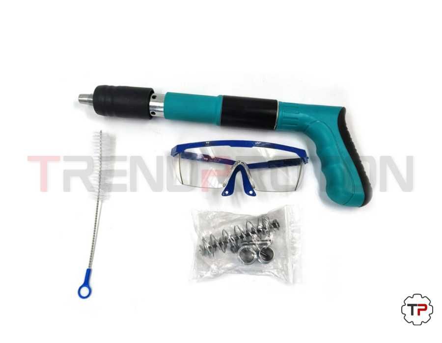 Pistola de Pregos com mala e pregos de oferta