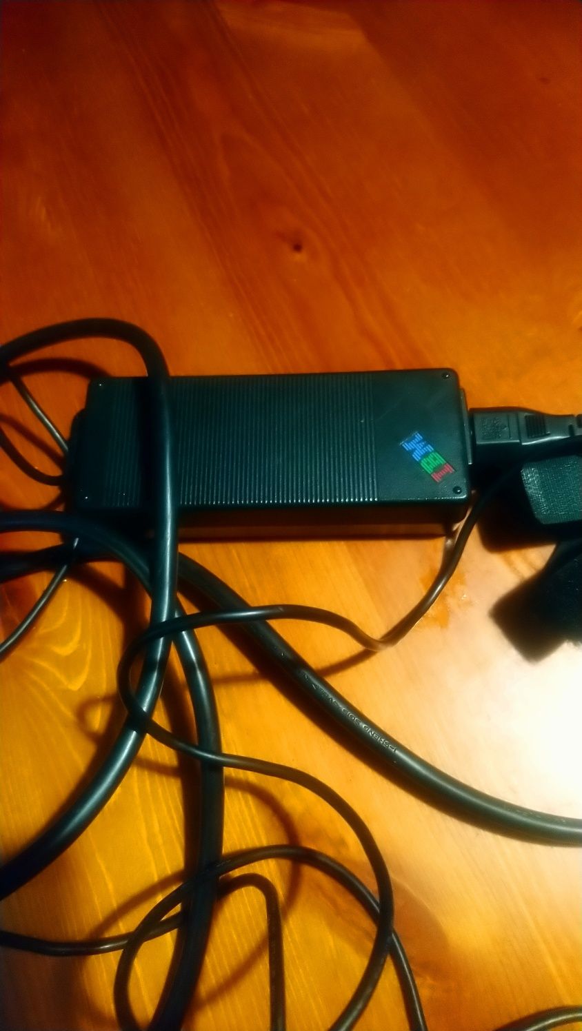 IBM AC adapter oryginalny zasilacz do laptopa