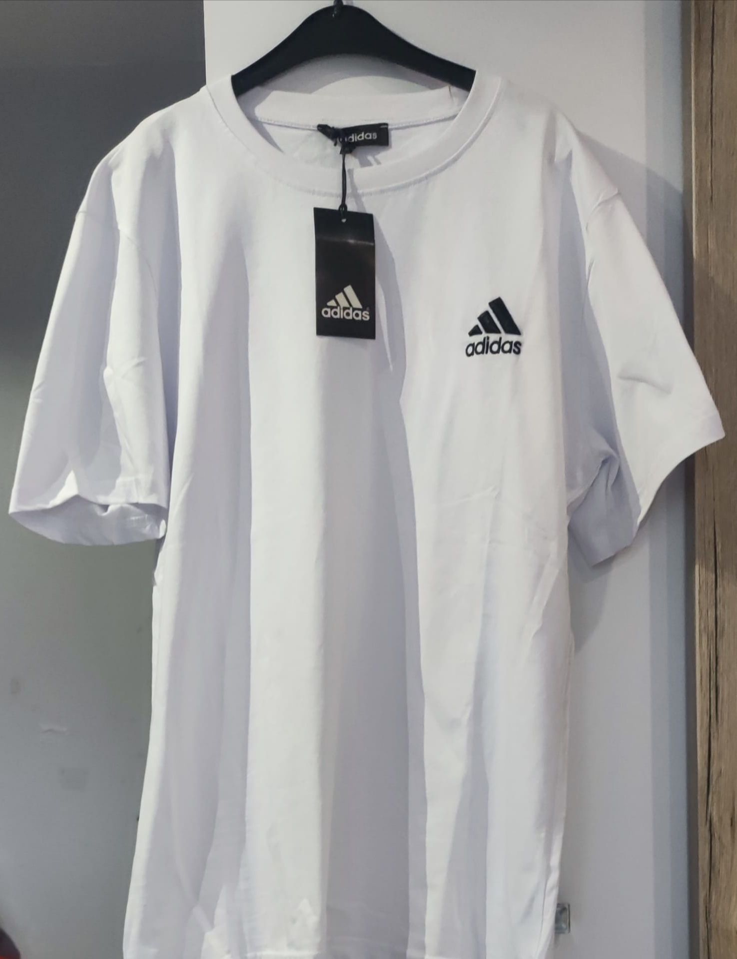 Męska biała koszulka t shirt adidas