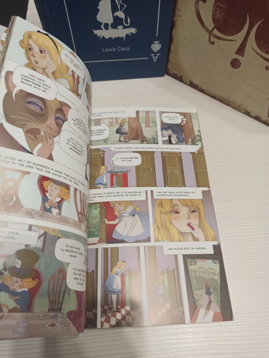 Книга Alice in Wonderland. Graphic Novel
Рассел Пантер