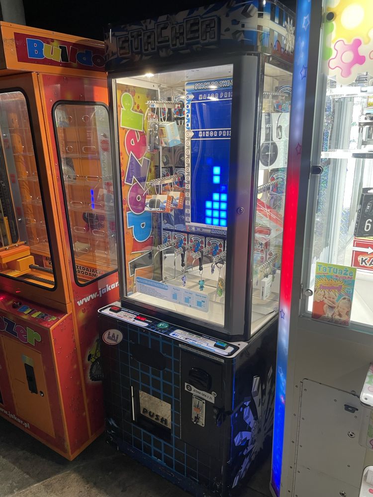 Stacker zarobkowy automat
