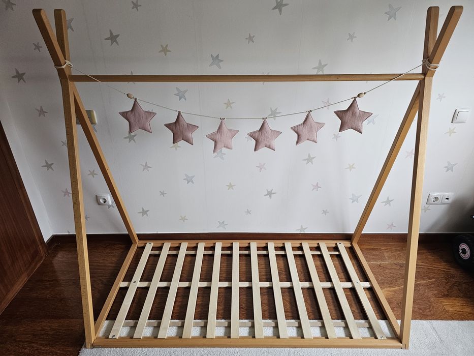 Cama MONTESSORI para criança