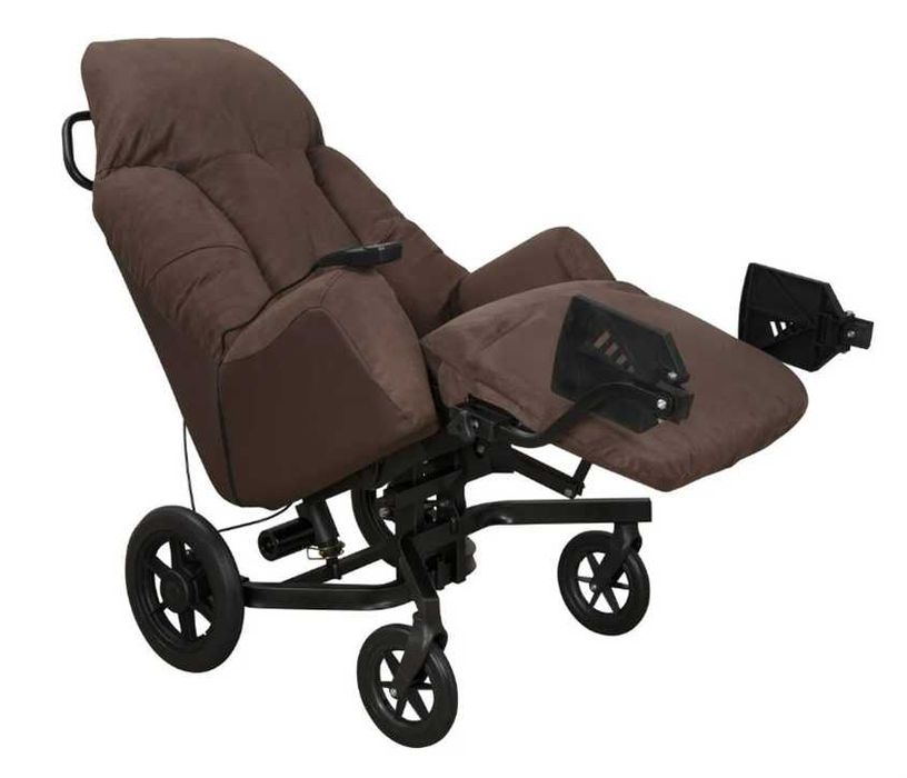 Poltrona basculante para uso interno e externo