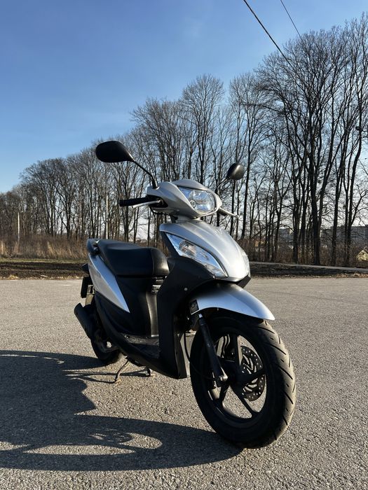 Скутер Honda Dio 110