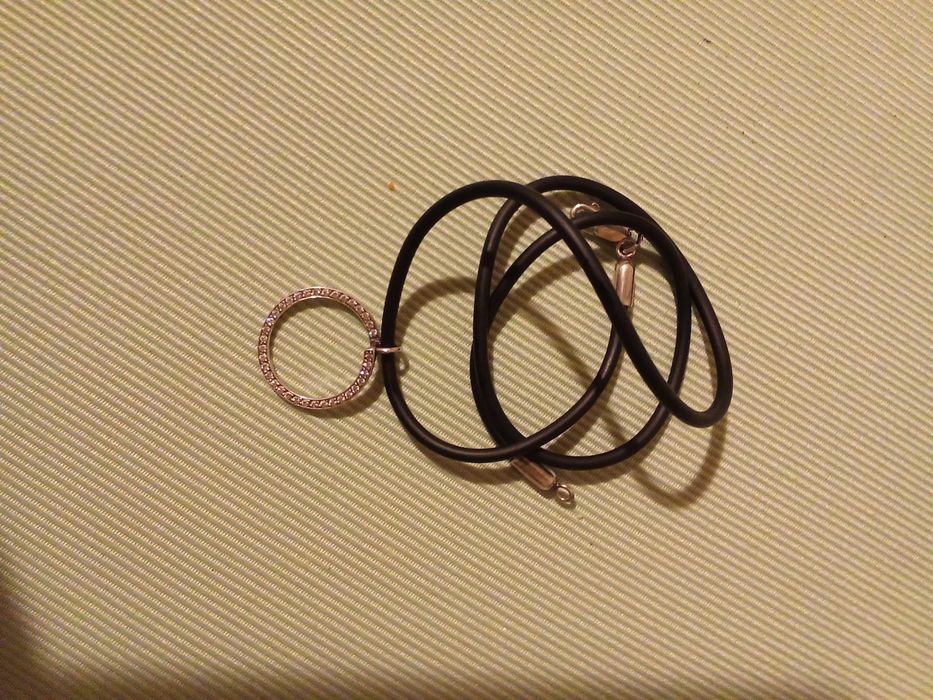 Продам серебряную подвеску.