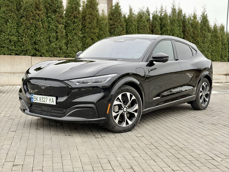 2023 Ford mustang mach-e premium AWD 98квт