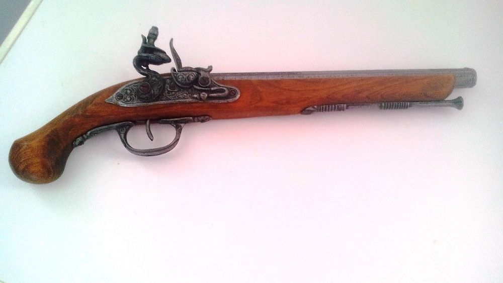 Pistola Decorativa- réplica antiga