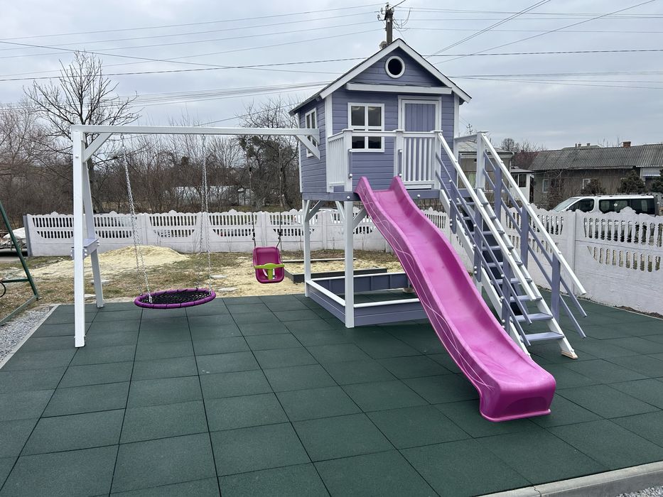 Дітям гірка гойдалки будиночок пісочниця скелелаз скеледром майданчик