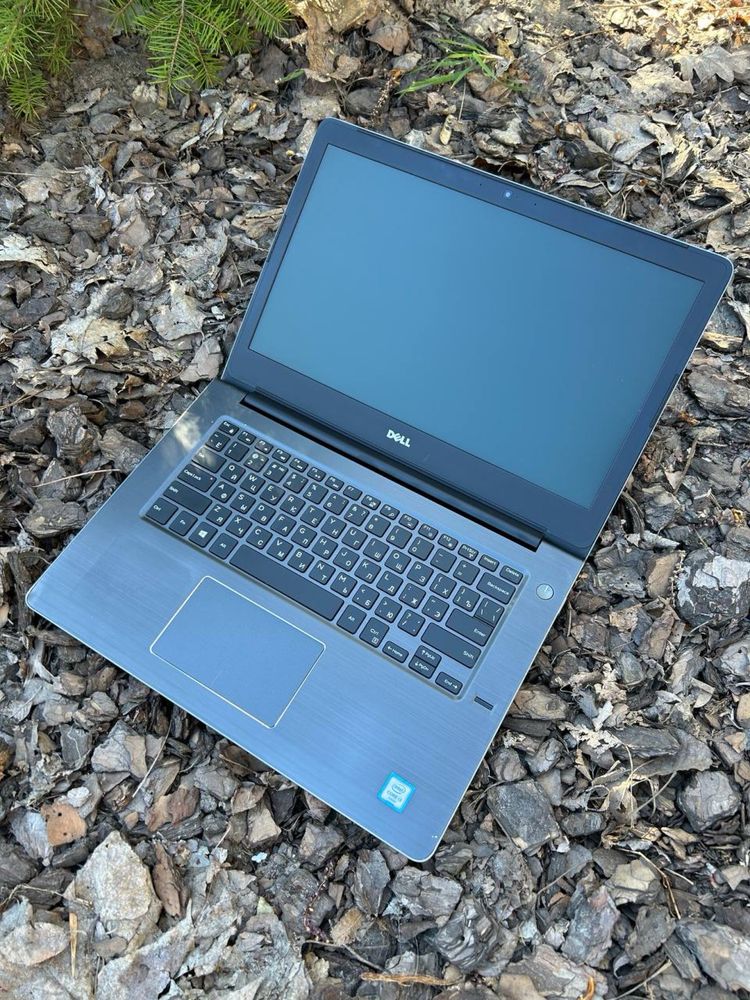 Мощный ноутбук Dell Vostro 14 5468 i3-6006U/8Gb/HDD