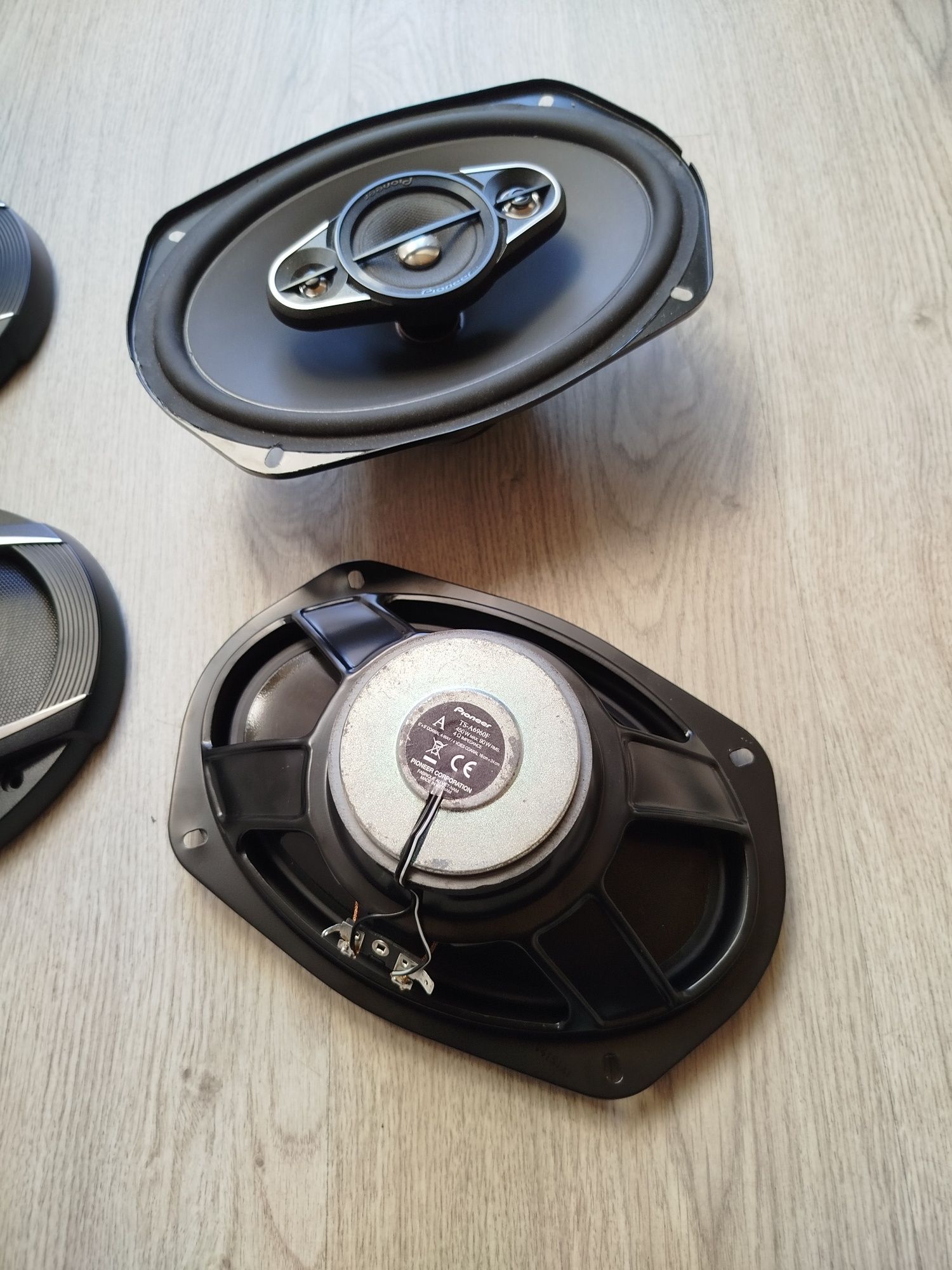 Vendo colunas 6x9 Pioneer
