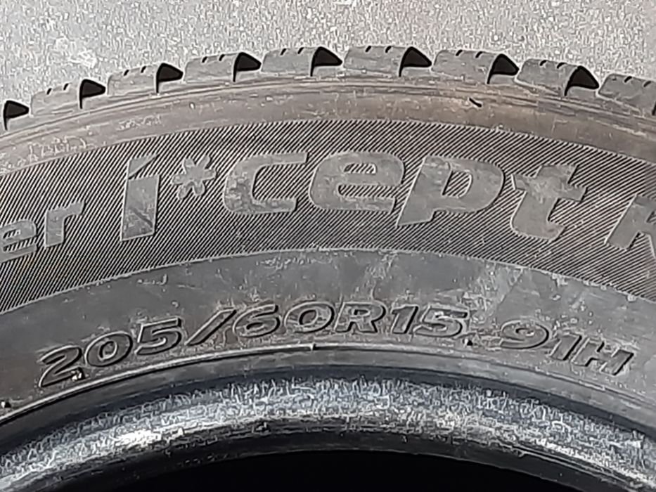 Opona 205/60R15 91H Hankook Winter i*cept RS2