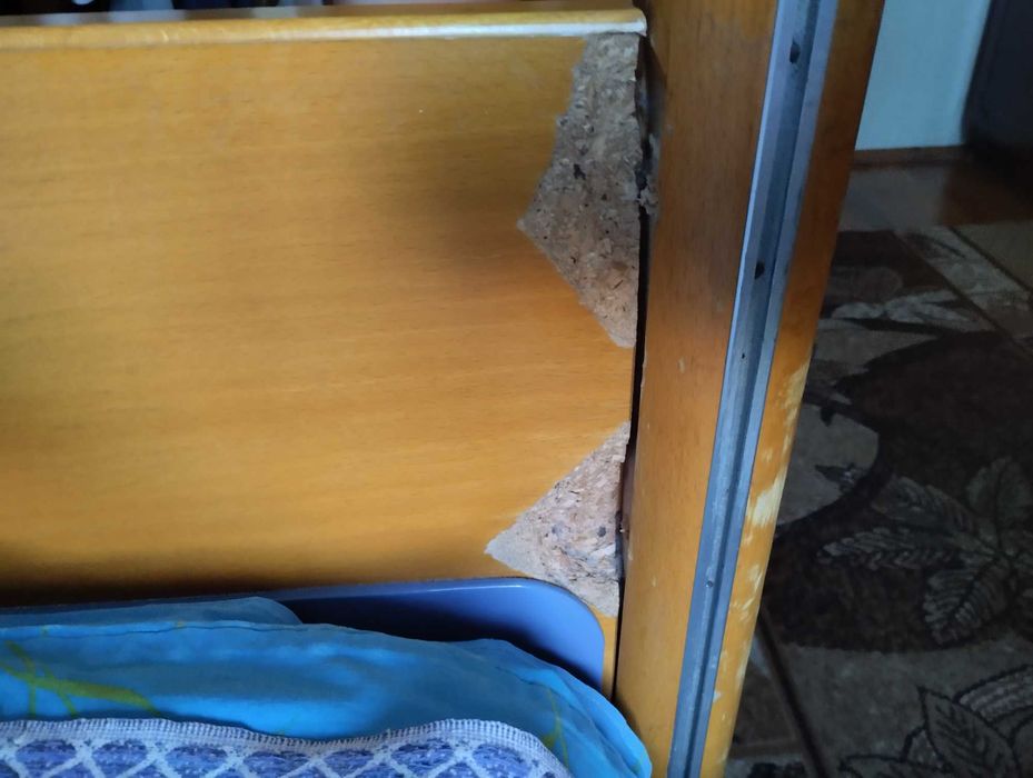 ліжко на колесах з механічним приводом з протипролежневим матрацом