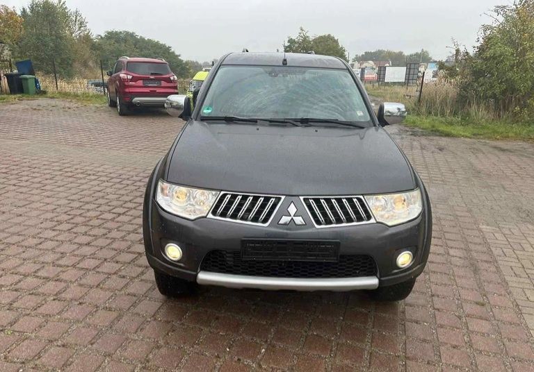 Mitsubishi L200 Pick Up 4x4 DPF Instyle Double Cab