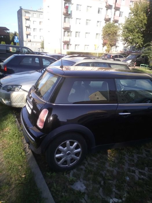 Mini cooper one 1.6 Benzyna