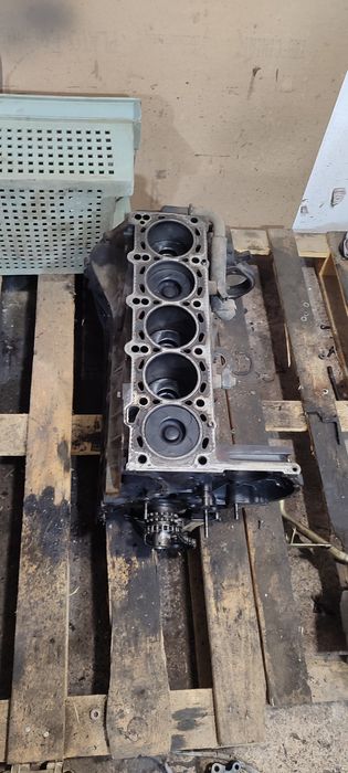 Двигун блок мотор 2.7  OM612 ML270 W163 E270 Grand Cherokee WJ Rexton