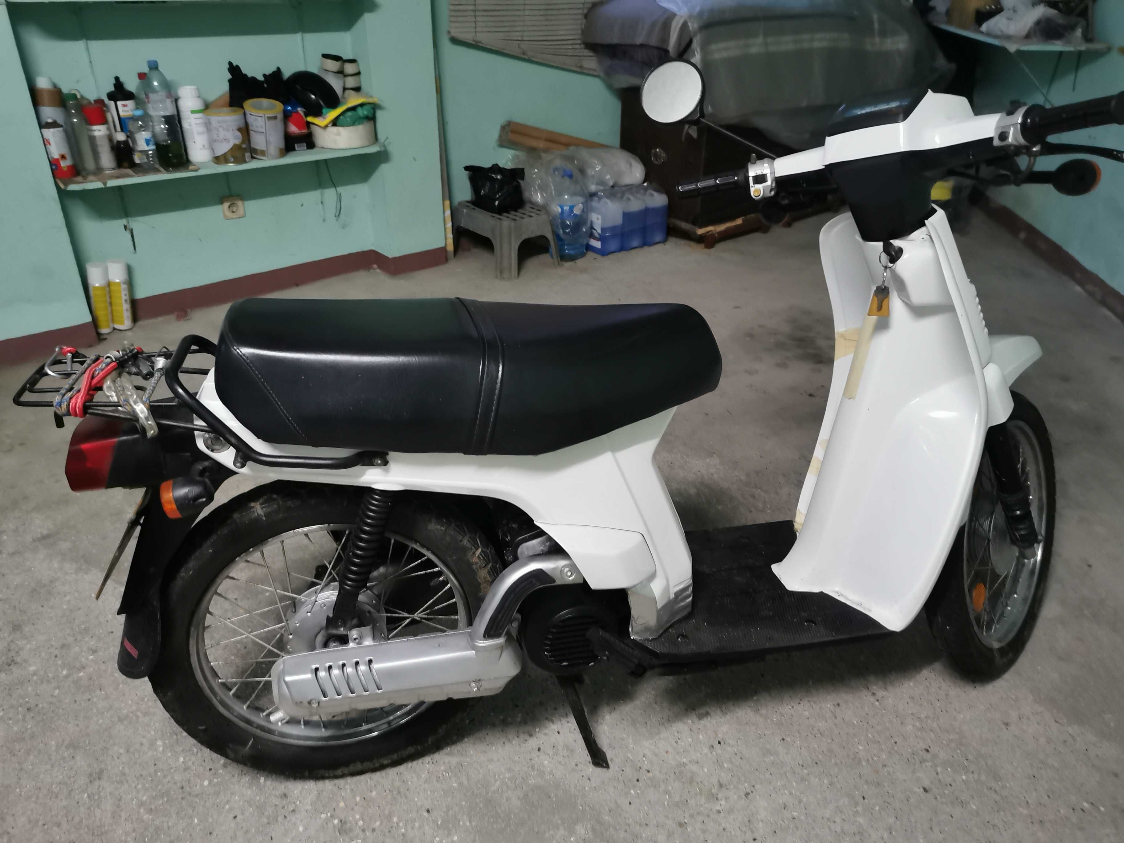Lambreta Honda gasolina