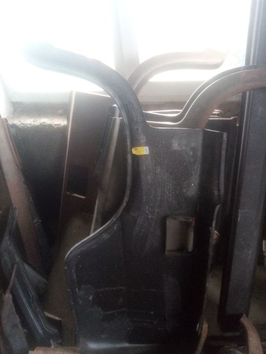 Крило Ваз 2103,2106 праві й ліві