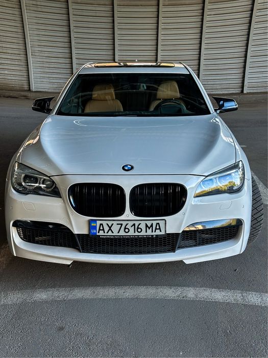 Продам BMW 740i 3.0l 2013
