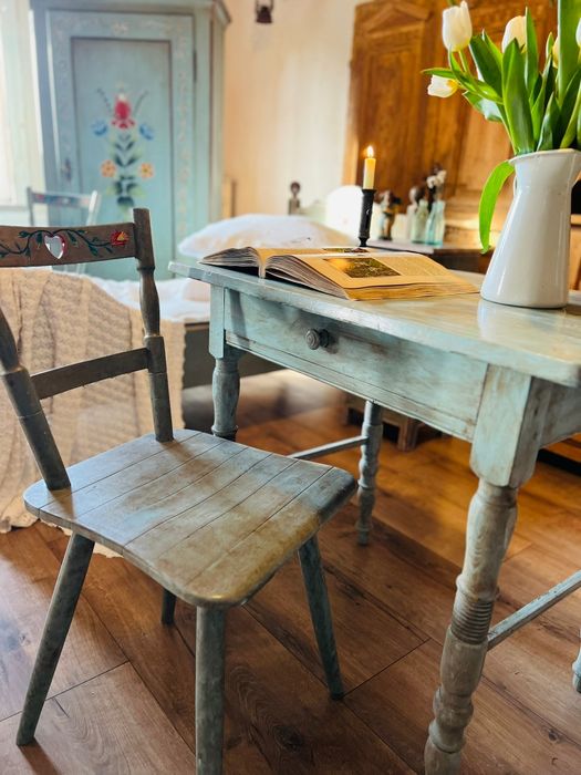 Stół z drewniany folk ręcznie malowany stary