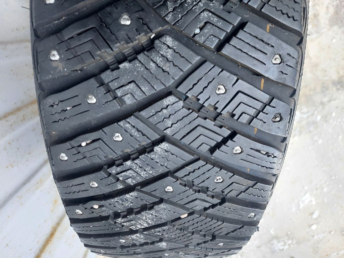 ТОП ! Goodyear Ultra grip SUV 4*4. 225 60 17