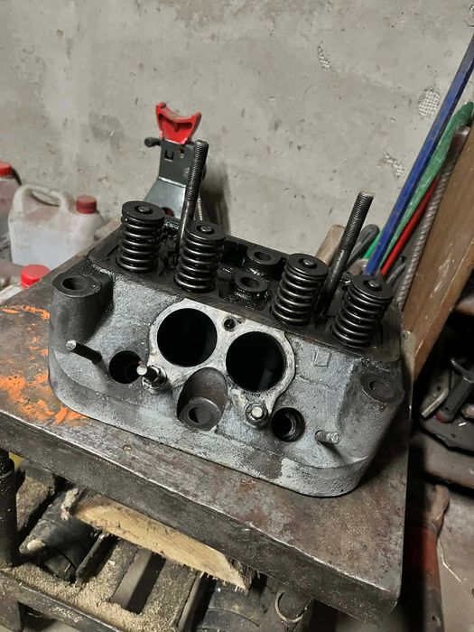 Głowica Ursus C330 z 1985r.