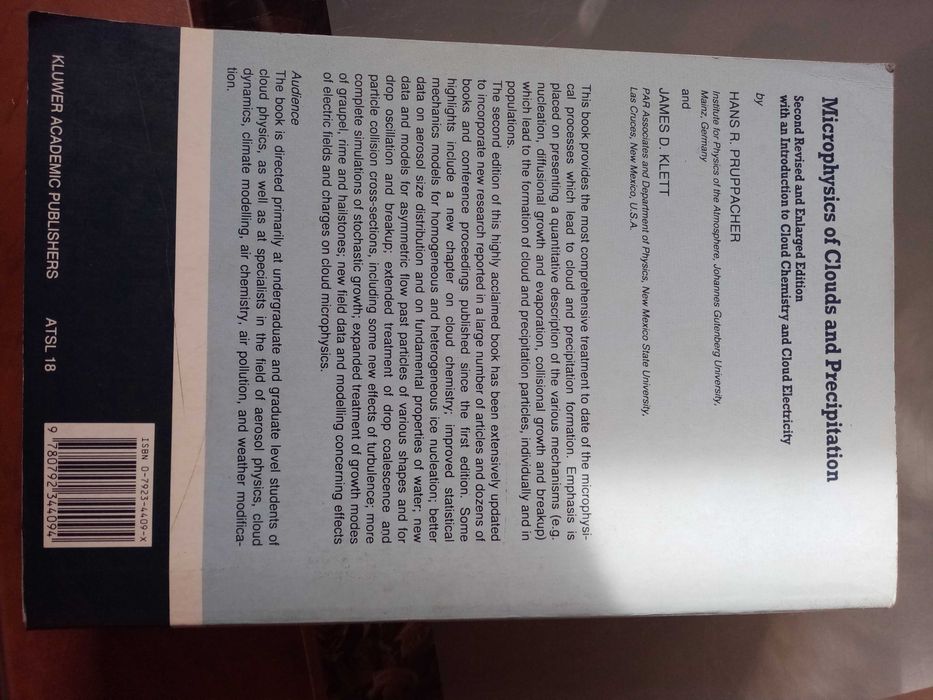 Ecossistemas e Bem-Estar Humano Microphysics of clouds precipitation