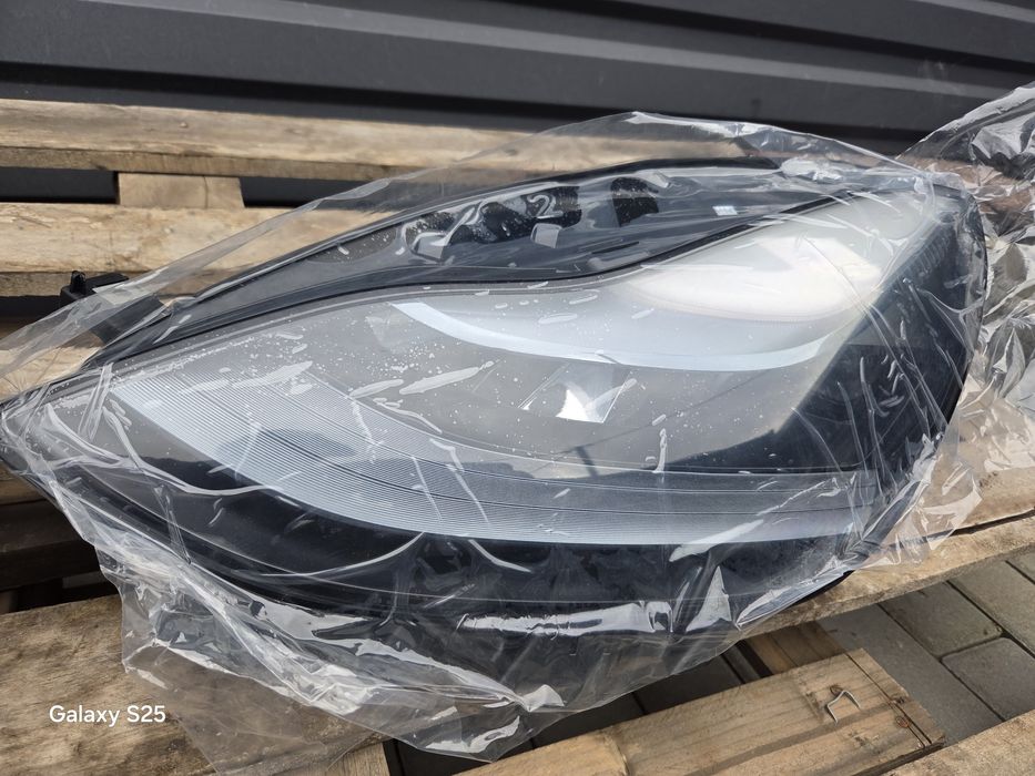 Фари tesla model 3 y лінза аналог линза