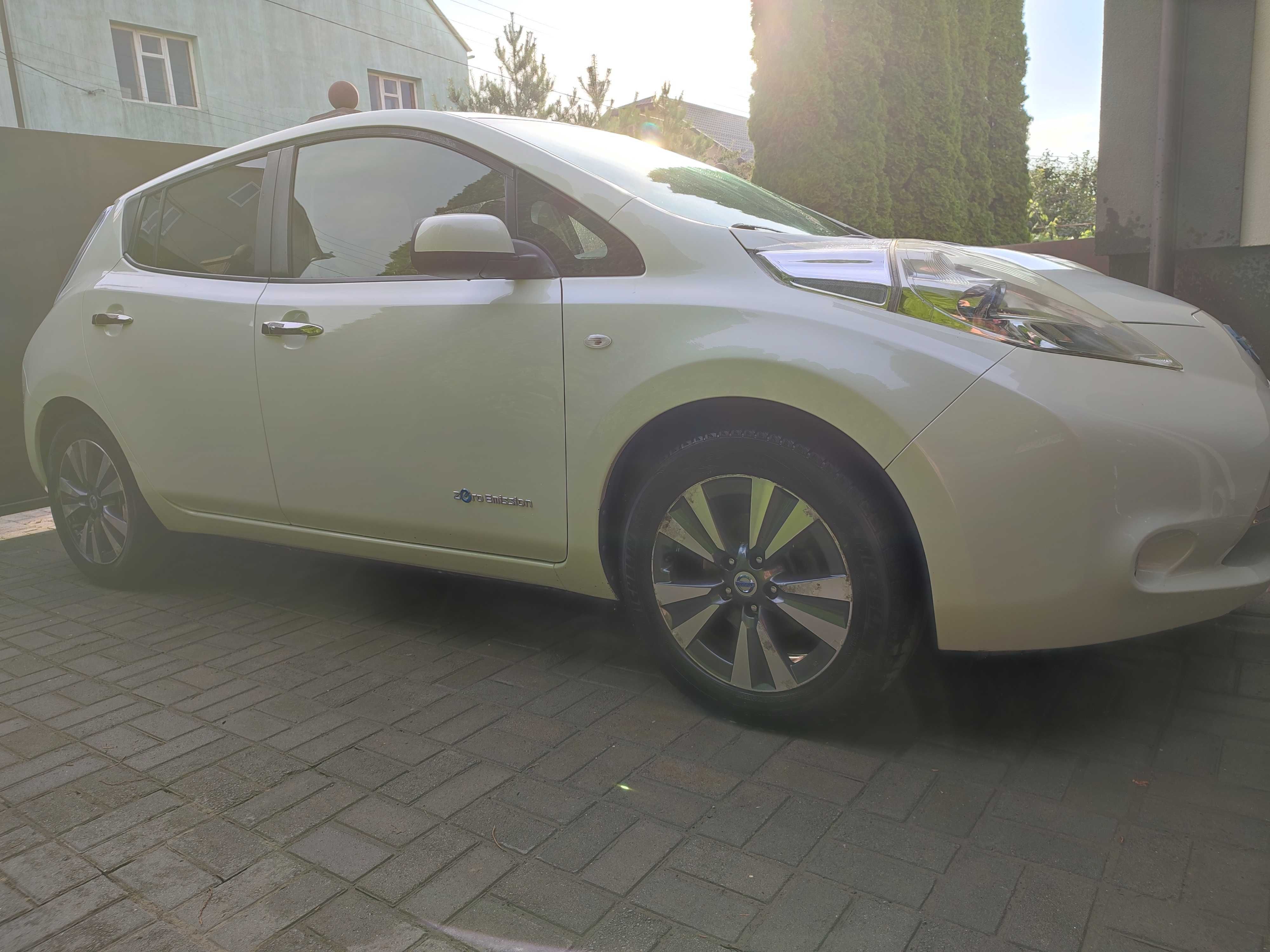Електричний Автомобіль