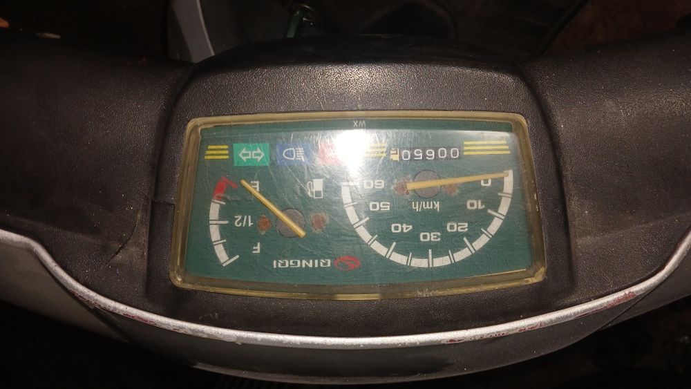 Qingql QM50QT-4G скутер