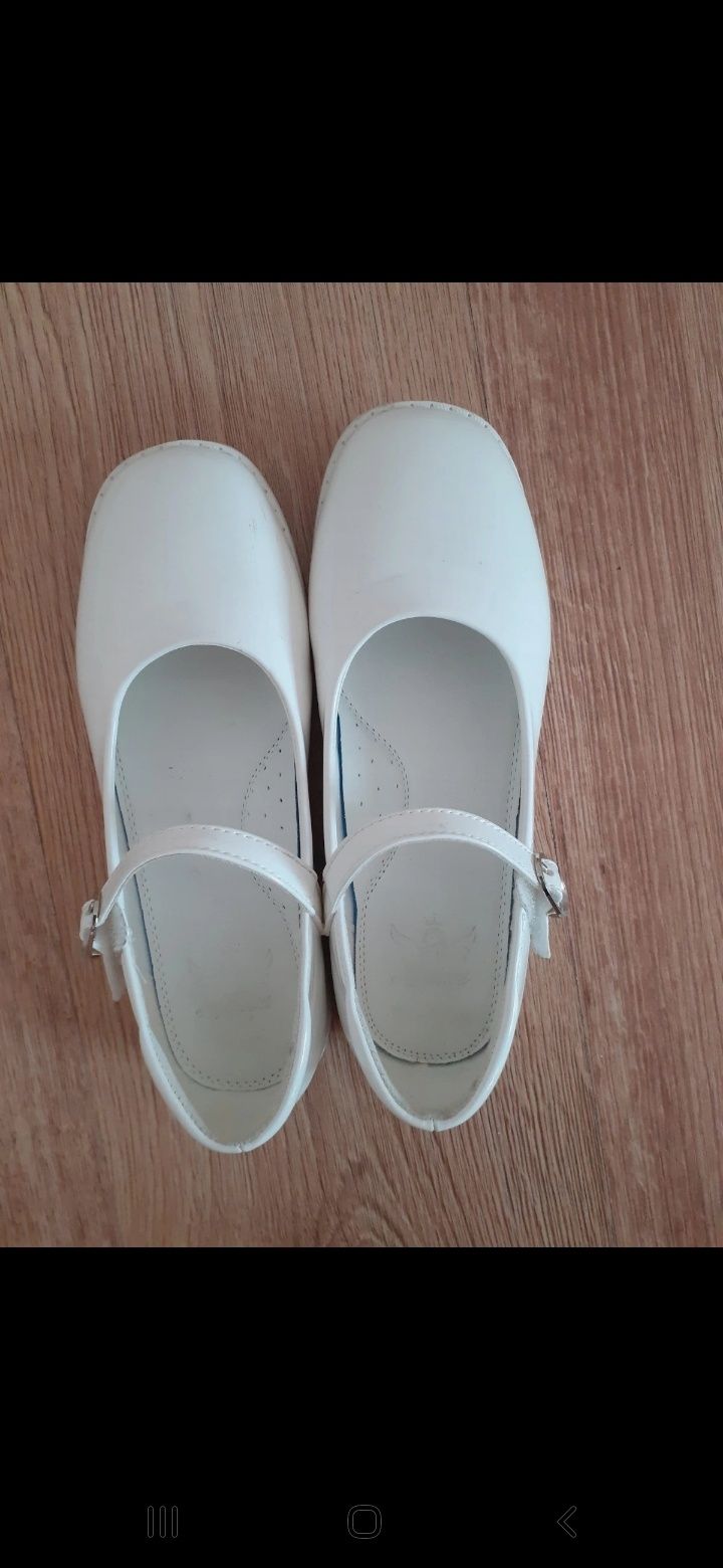 Buty komunijne 35
