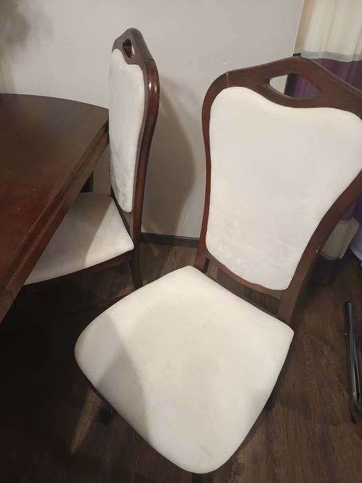 Stoł 200/300cm i 8 krzeseł