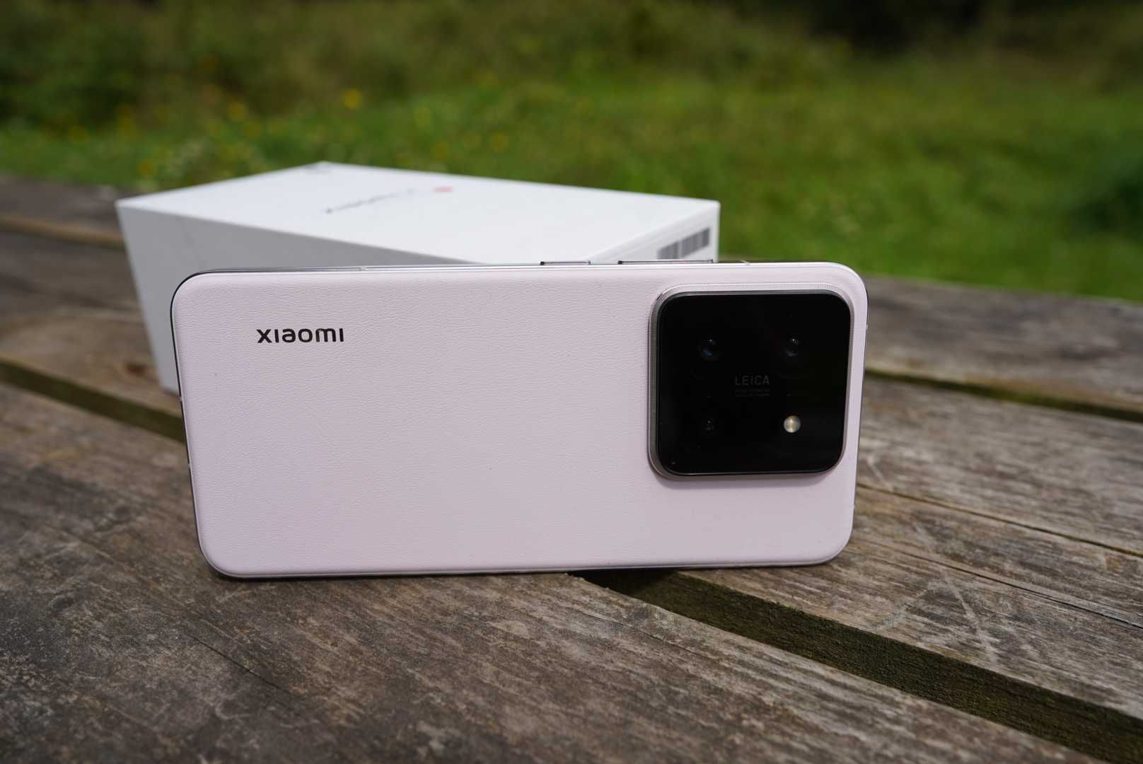 Xiaomi 14 - 16GB/512GB - Snapdragon 8 Gen 3
