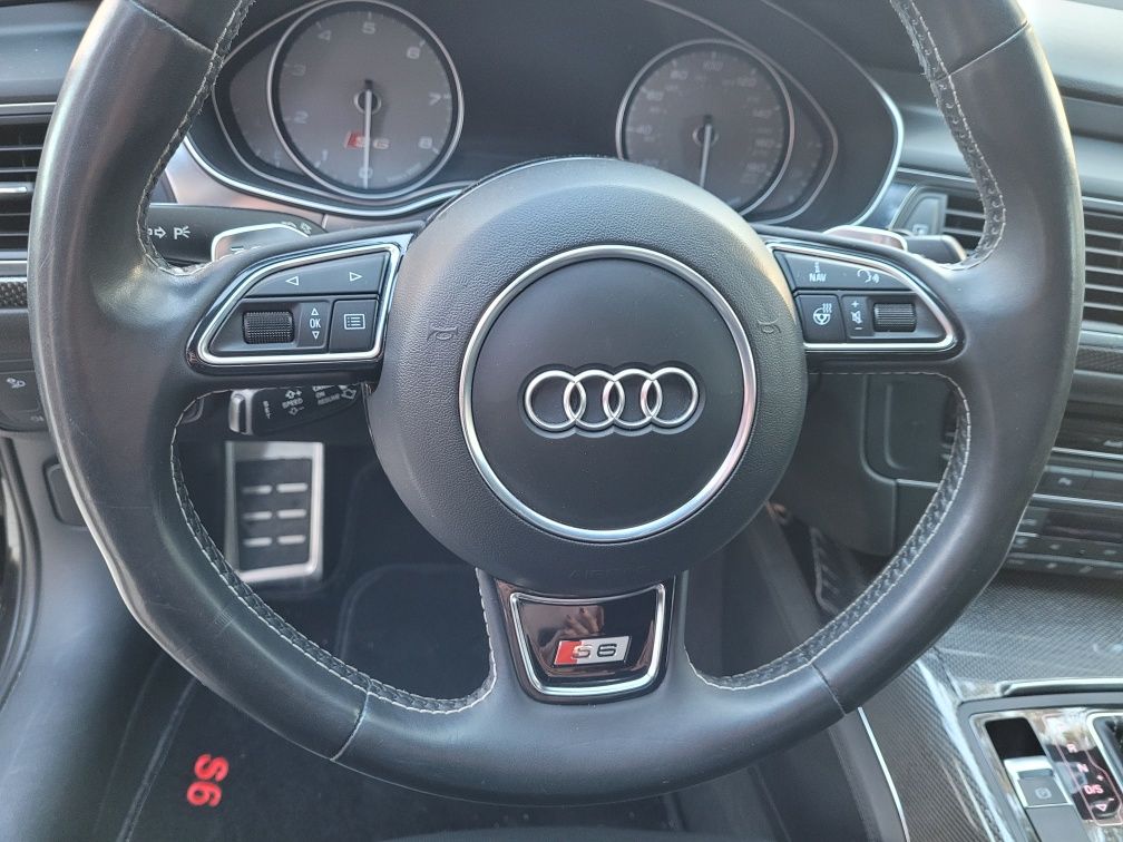 Audi S6 4.0 z 2013 roku