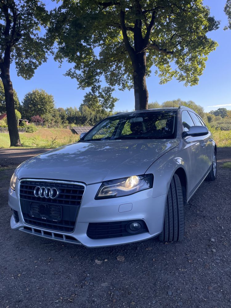Audi a4 b8 avant 2.0tdi CAH 170km ,xenon led manual