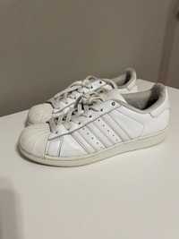 Белые кожанные кроссовки adidas superstar