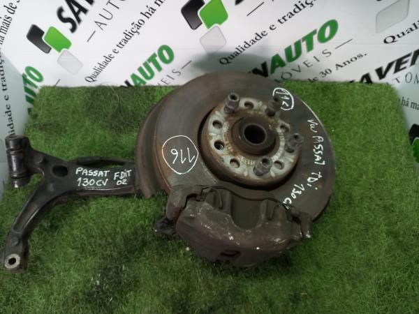 Manga de eixo frente direita VOLKSWAGEN Passat (3B3)