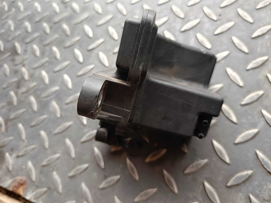 Zbiornik podciśnienia Ford Volvo Peugeot  2.0 TDCI HDI